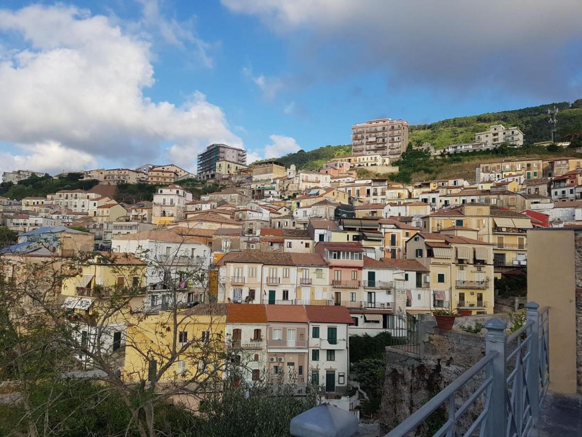 B&B Il Vicolo Di Pizzo מראה חיצוני תמונה